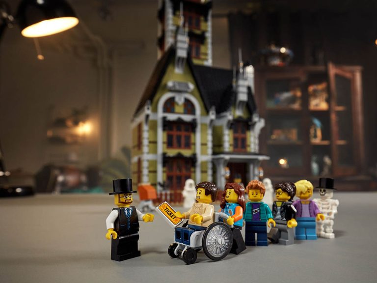 Geisterhaus auf dem Jahrmarkt LEGO Icons 10273 - Geisterhaus auf dem Jahrmarkt - Produktbild 04