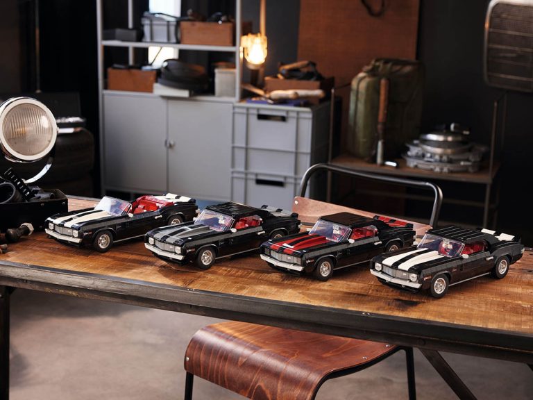 Chevrolet Camaro Z28 LEGO Icons 10304 - Chevrolet Camaro Z28 - Produktbild 02