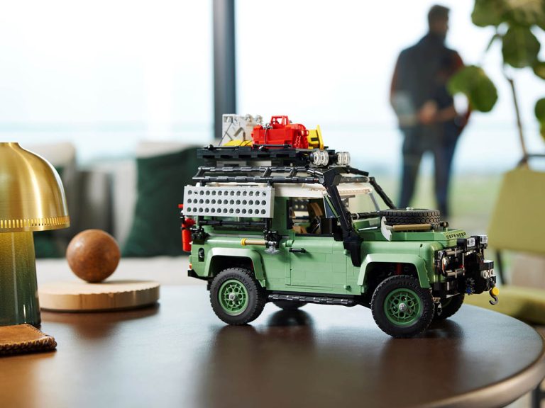 Klassischer Land Rover Defender 90 LEGO Icons 10317 - Klassischer Land Rover Defender 90 - Produktbild 03