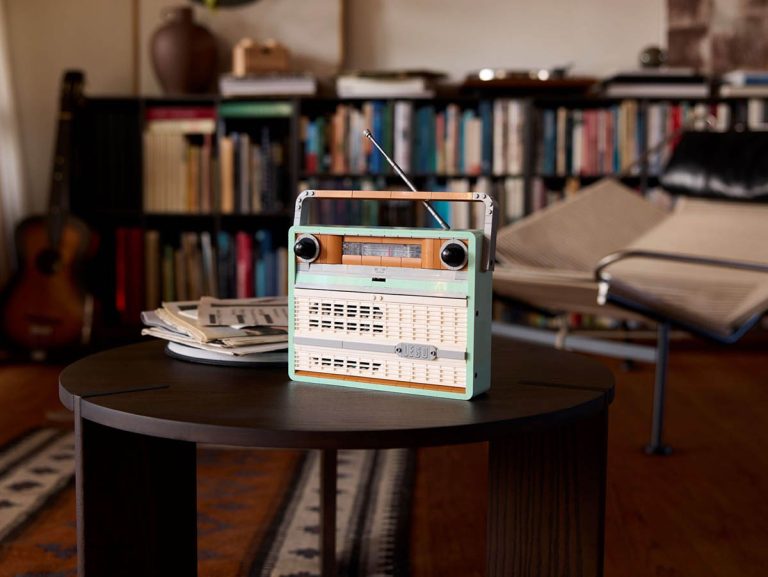 LEGO Retro-Kofferradio 10334