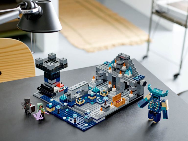 LEGO Minecraft 21246 - Das Duell in der Finsternis - Produktbild 03