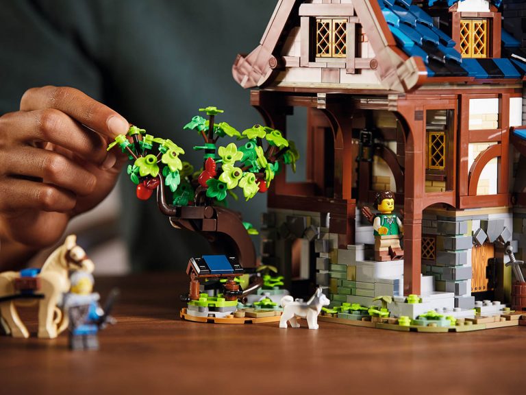 Mittelalterliche Schmiede LEGO Ideas 21325 - Mittelalterliche Schmiede - Produktbild 10