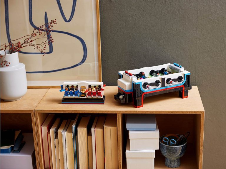 LEGO Ideas 21337 - Tischkicker - Produktbild 07