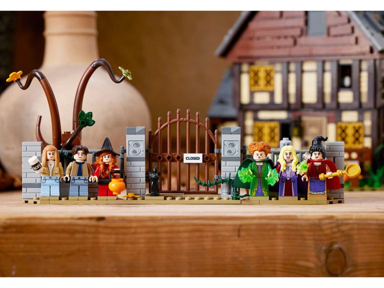 LEGO Ideas 21341 - Disney Hocus Pocus