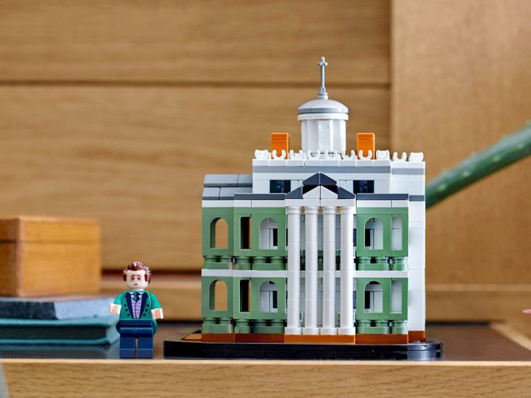 LEGO The Haunted Mansion aus den Disney Parks 40521