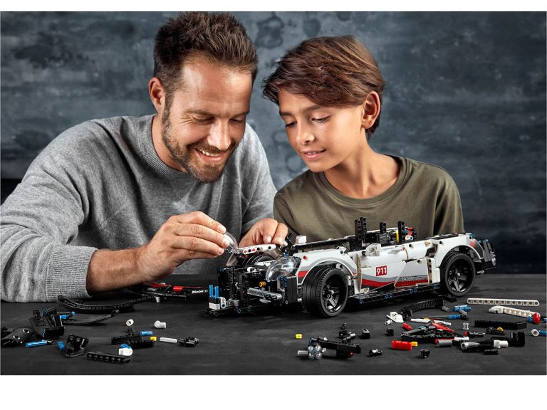 LEGO Technic 42096 - Porsche 911 RSR - Produktbild 03
