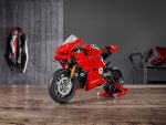 LEGO Technic 42107 - Ducati Panigale V4 R - Produktbild 03