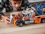 LEGO Technic 42128 - Schwerlast-Abschleppwagen - Produktbild 03