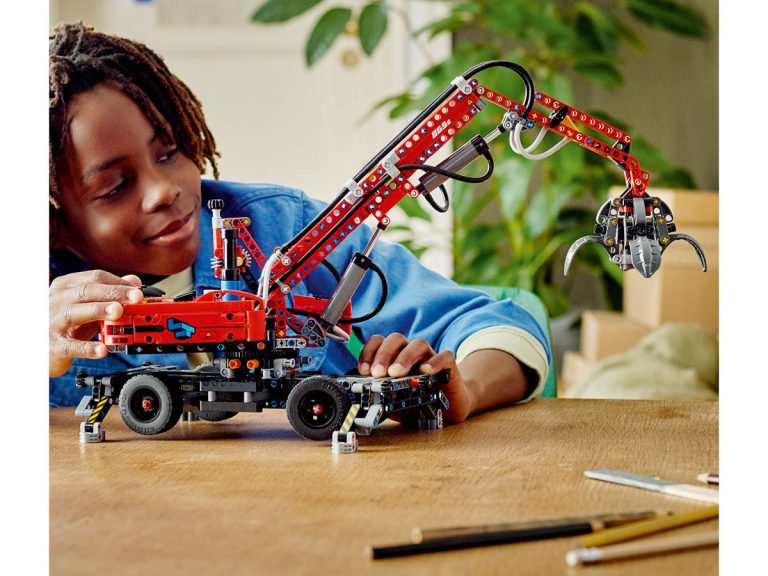 Umschlagbagger LEGO Technic 42144 - Umschlagbagger - Produktbild 03