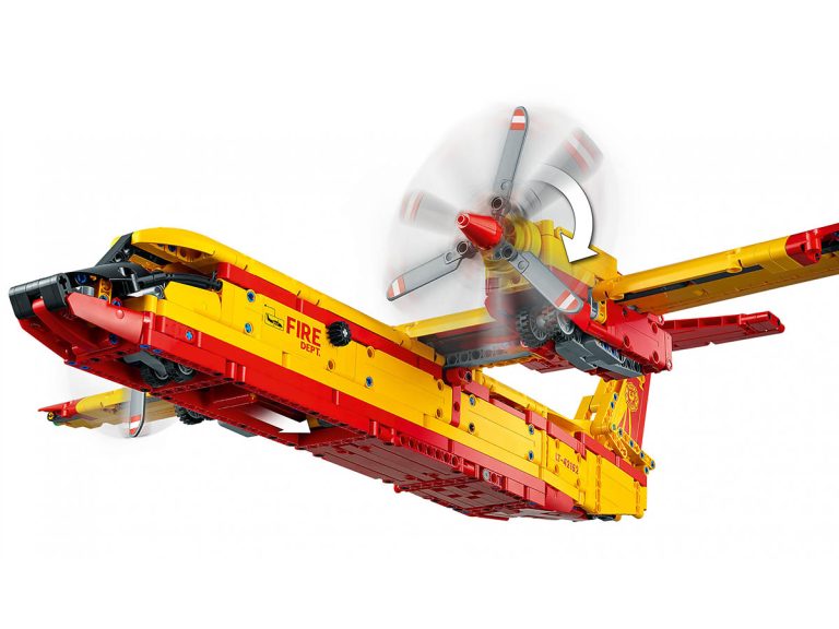 Löschflugzeug LEGO Technic 42152 - Löschflugzeug - Produktbild 02