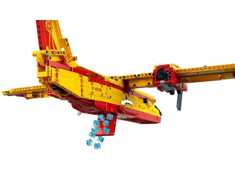 Löschflugzeug LEGO Technic 42152 - Löschflugzeug - Produktbild 04