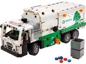 LEGO Mack® LR Electric Müllwagen 42167