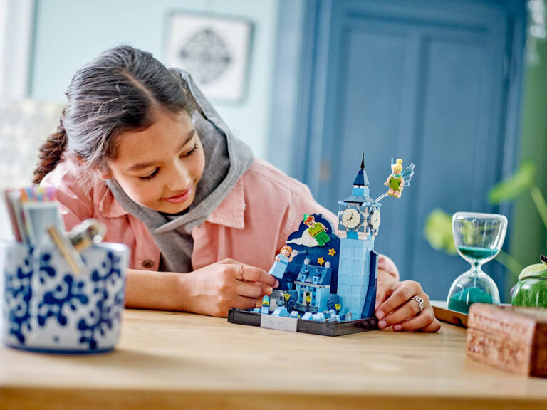 lego-43232-peter-pans-und-wendys-flug-ueber-london-alt4 LEGO Peter Pans & Wendys Flug über London 43232