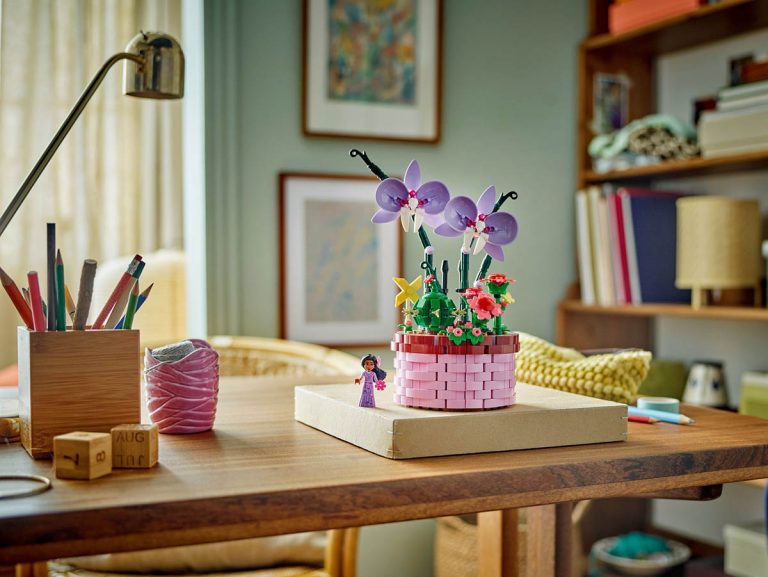 LEGO Isabelas Blumentopf 43237