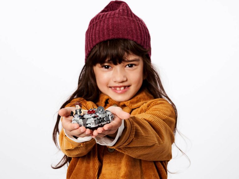 LEGO Star Wars 75295 - Millennium Falcon™ Microfighter - Produktbild 04