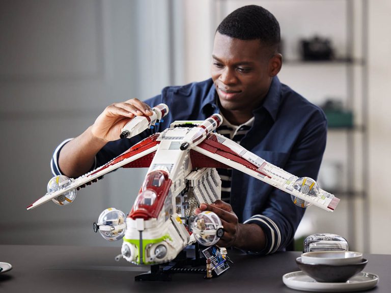 Republic Gunship LEGO Star Wars 75309 - Republic Gunship - Produktbild 02