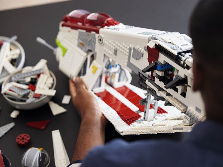 Republic Gunship LEGO Star Wars 75309 - Republic Gunship - Produktbild 07