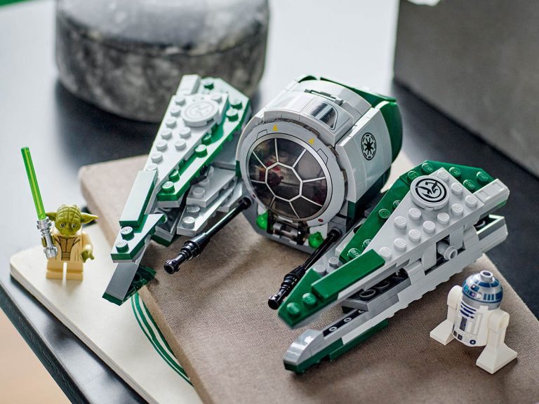 LEGO Star Wars 75360 - Yodas Jedi Starfighter™ - Produktbild 03