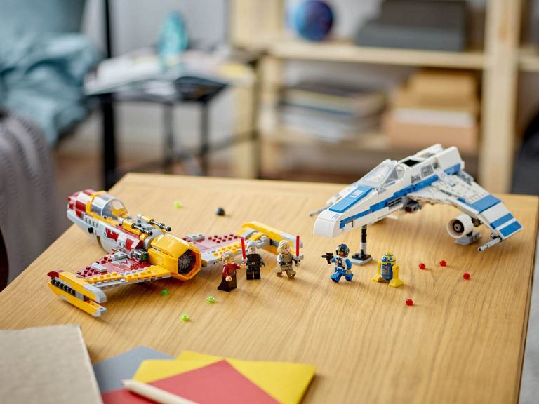 New Republic E-Wing™ vs. Shin Hatis Starfighter™ LEGO Star Wars 75364 - New Republic E-Wing™ vs. Shin Hatis Starfighter™ - Produktbild 03