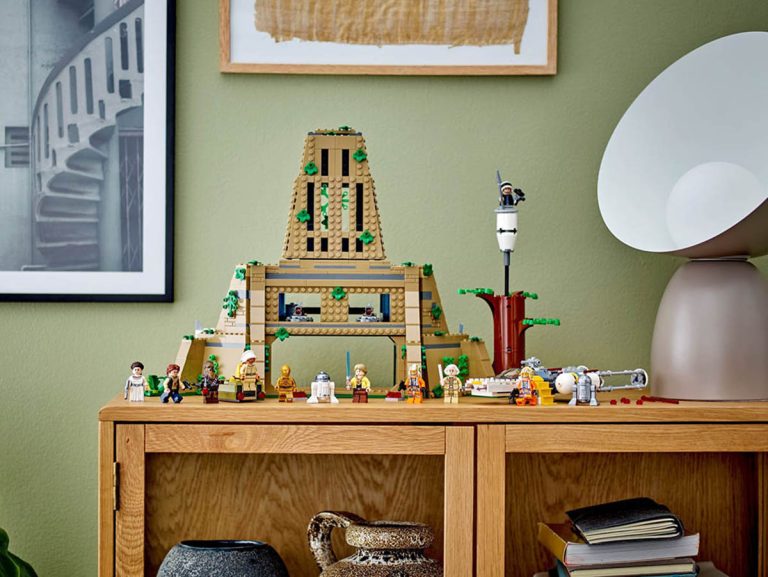 LEGO Star Wars 75365 - Rebellenbasis auf Yavin 4 - Produktbild 03