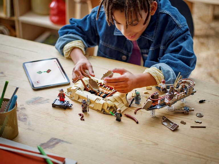 LEGO Wüsten-Skiff und Sarlacc-Grube 75396