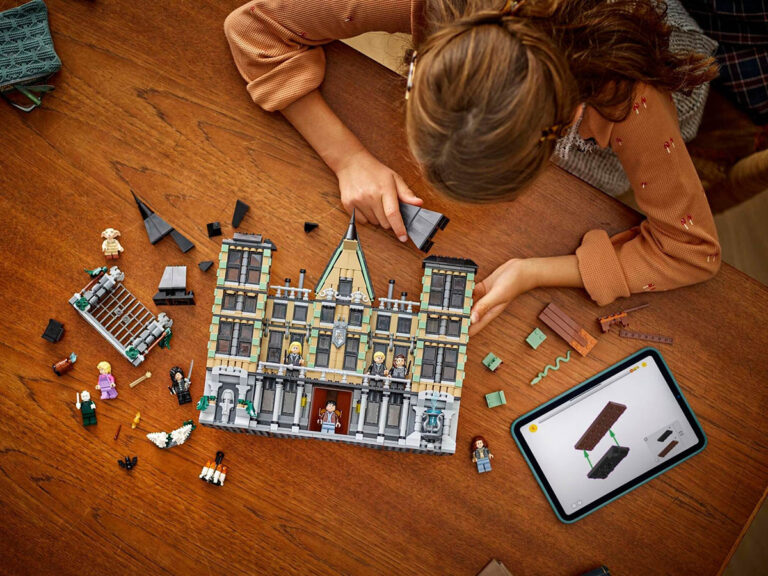 LEGO Landsitz der Familie Malfoy 76453