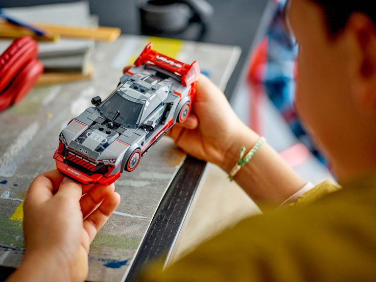 LEGO Audi S1 e-tron quattro Rennwagen 76921