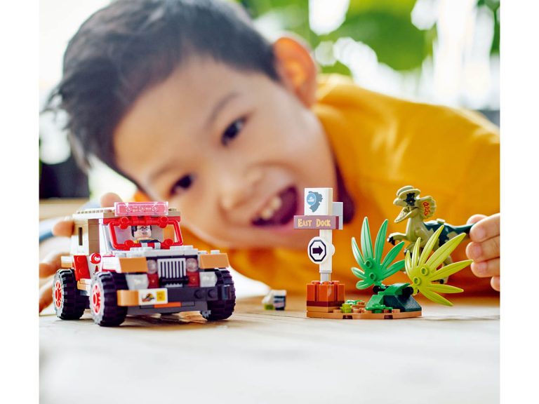 LEGO Jurassic World 76958 - Hinterhalt des Dilophosaurus - Produktbild 03