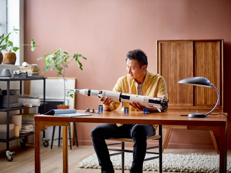 LEGO Ideas 92176 - LEGO® NASA Apollo Saturn V - Produktbild 03